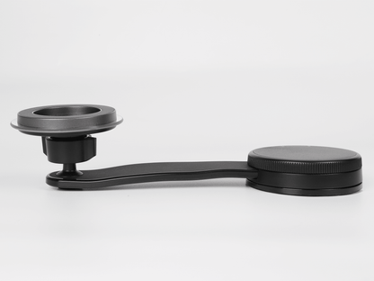 Car-mounted magnetic wireless charging mobile phone holder